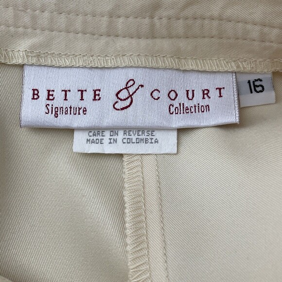 Bette & Court Signature Collection Golf Casual Size 16 Pleated High Waist Short - Picture 7 of 9